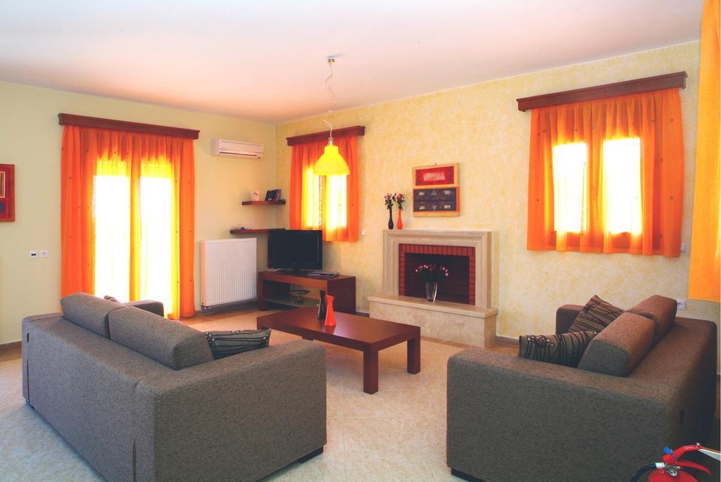 העיירה רתימנו Aloni Villas חדר תמונה