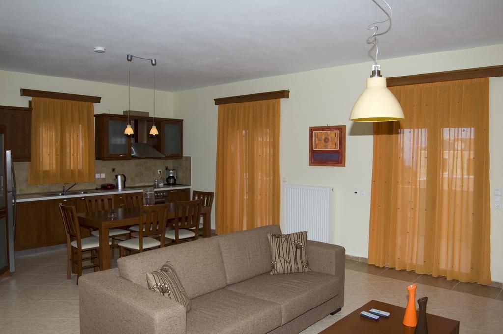 העיירה רתימנו Aloni Villas חדר תמונה